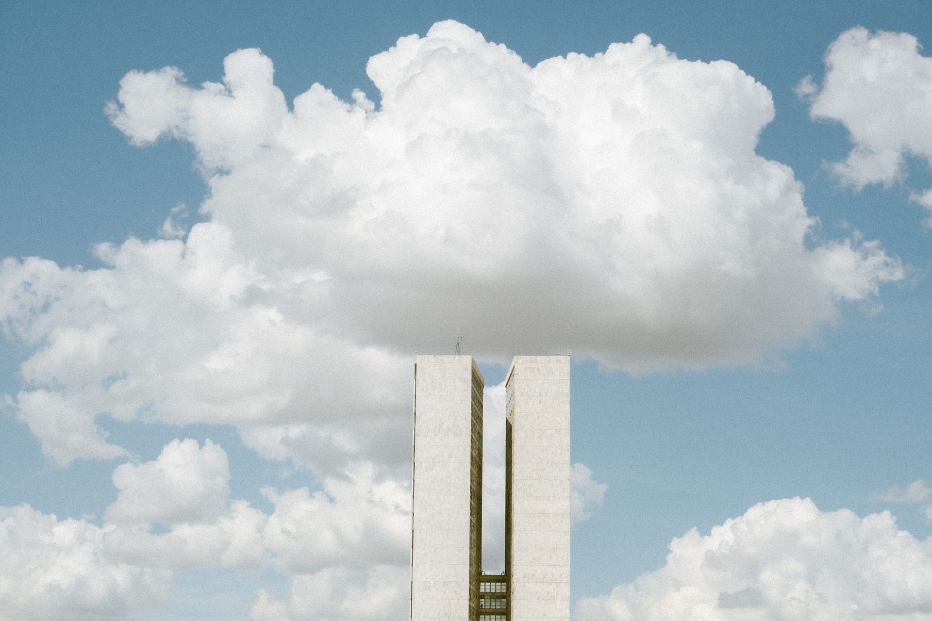 Congresso Nacional em Brasília, voos de São Paulo para Brasília na Sorasky
