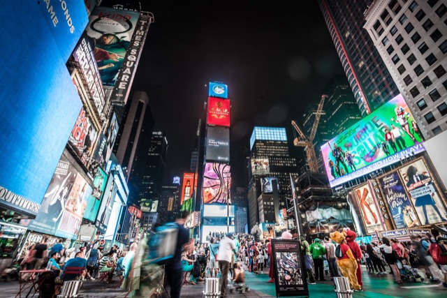 Times Square em Nova York, passagens aéreas baratas para Nova York na Sorasky